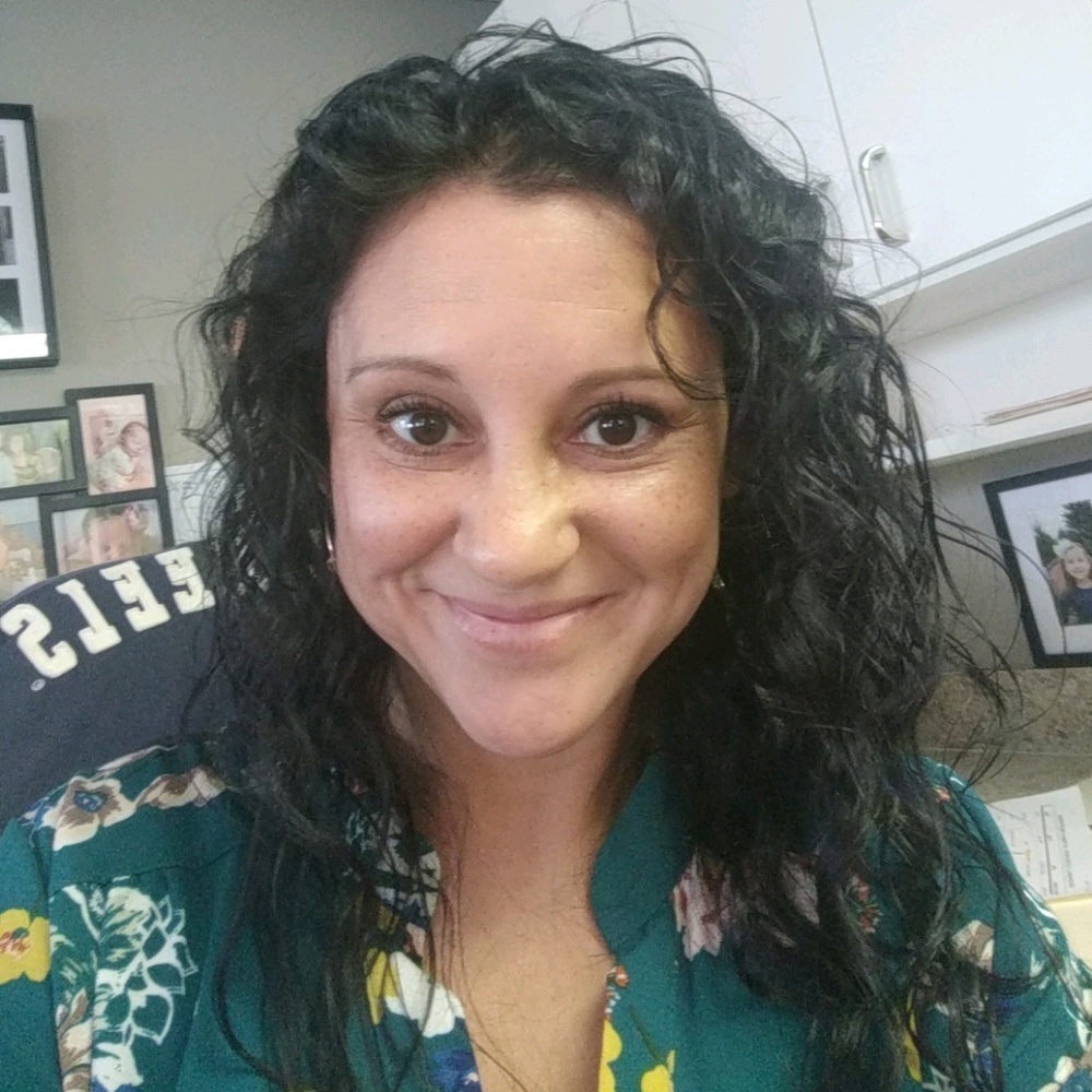 Meet your Posher, Yolanda